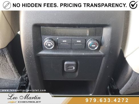 Used 2023 Chevrolet Traverse LS FWD image 11