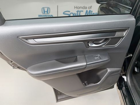 Used 2023 Honda CR-V EX image 25