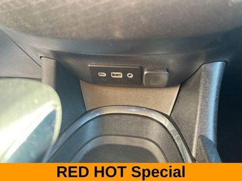 Used 2023 Chevrolet Malibu LT image 27