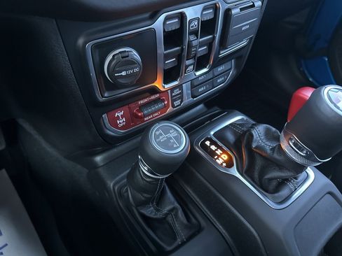 Used 2024 Jeep Wrangler Unlimited Rubicon 4xe image 74