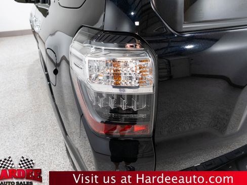 Used 2024 Toyota 4Runner Limited image 9