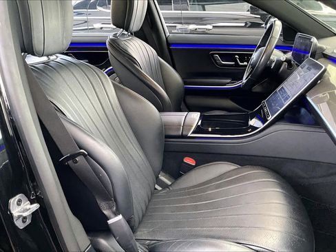 Certified 2022 Mercedes-Benz S 500 4MATIC w/ AMG Line Package image 9