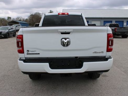 Used 2024 RAM 2500 Big Horn w/ Safety Group image 9