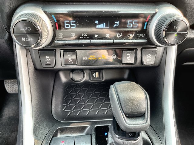 Used 2024 Toyota RAV4 XLE w/ Convenience Package AWD/4WD image 20