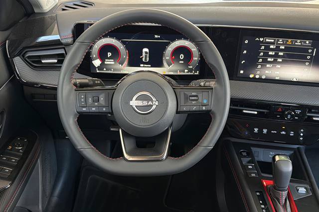 New 2026 Nissan Kicks SR AWD/4WD image 15