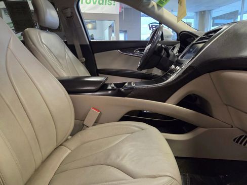 Used 2017 Lincoln MKX Reserve w/ Driver Assistance Package image 57