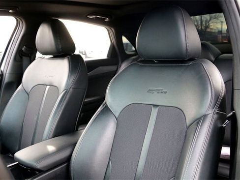 Used 2023 Kia K5 GT-Line image 11