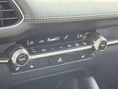 New 2026 MAZDA MAZDA3 2.5 Turbo Sedan w/Premium Plus image 16