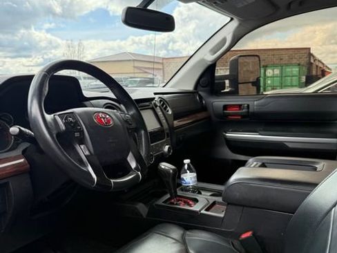 Used 2016 Toyota Tundra Limited w/ Limited Premium Package image 4