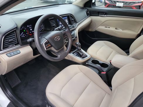 Used 2018 Hyundai Elantra SEL image 5