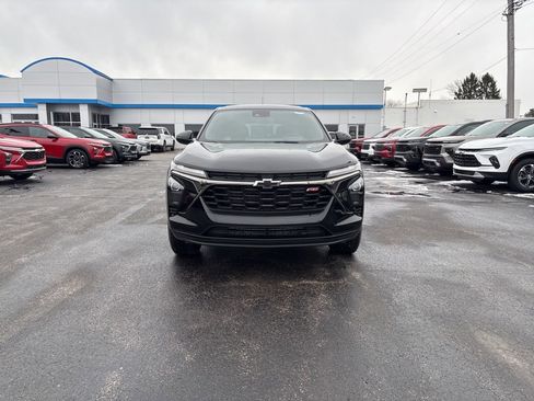 New 2026 Chevrolet Trax RS w/ Driver Confidence Package image 2