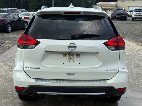 Used 2018 Nissan Rogue SL w/ Premium Package AWD/4WD image 6