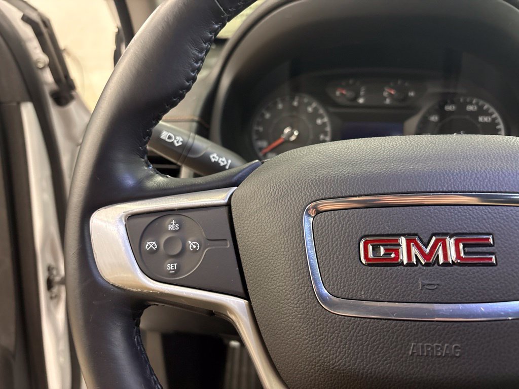 Used 2018 GMC Terrain SLE w/ Driver Convenience Package AWD/4WD image 16