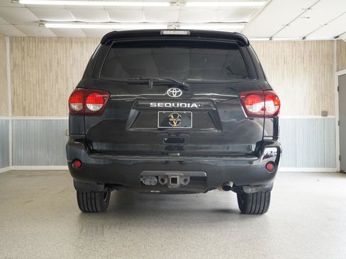 Used 2019 Toyota Sequoia TRD Sport w/ TRD Sport Premium Package RWD image 8