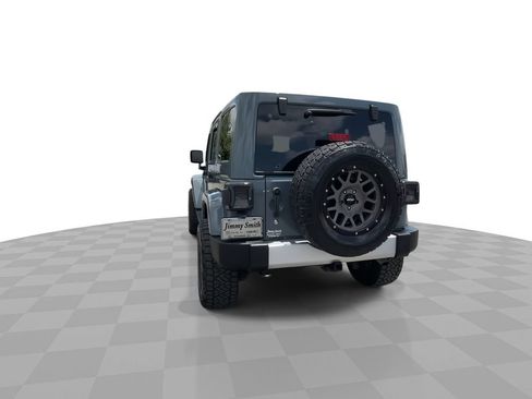 Used 2015 Jeep Wrangler Unlimited Sahara AWD/4WD image 7