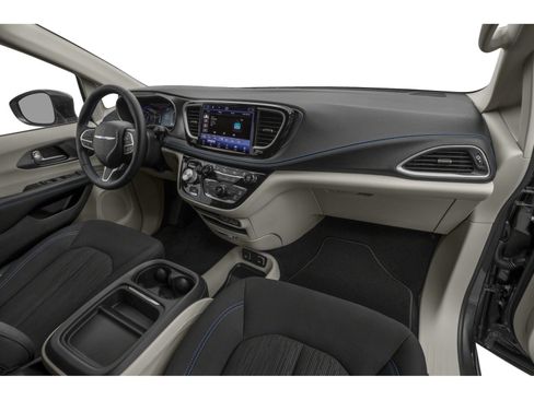 Used 2022 Chrysler Pacifica Touring-L image 10