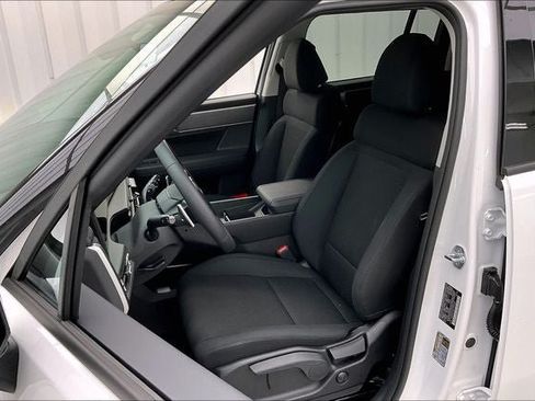 Used 2026 Hyundai Santa Fe SE AWD/4WD image 11