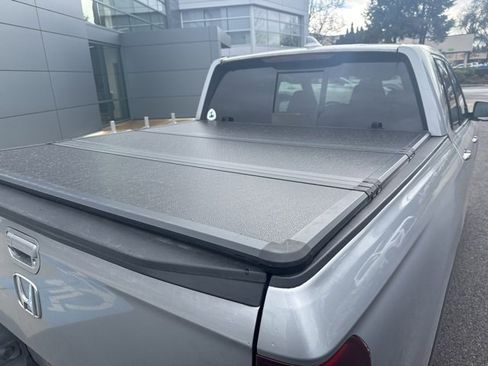 Used 2017 Honda Ridgeline RTL-E image 9