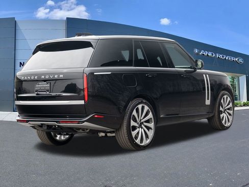 New 2026 Land Rover Range Rover Autobiography image 4