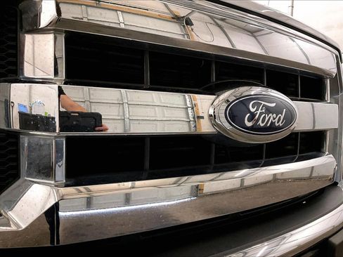 Used 2016 Ford F150 XLT image 30