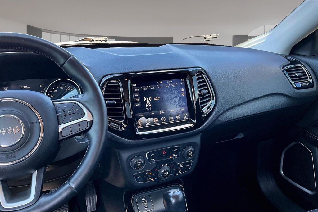 Used 2018 Jeep Compass Limited w/ Navigation Group FWD image 6