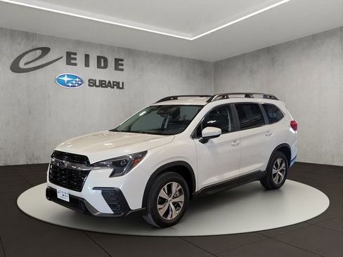 Used 2025 Subaru Ascent Premium image 2