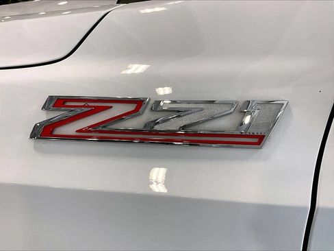 Used 2023 Chevrolet Suburban Z71 AWD/4WD image 30