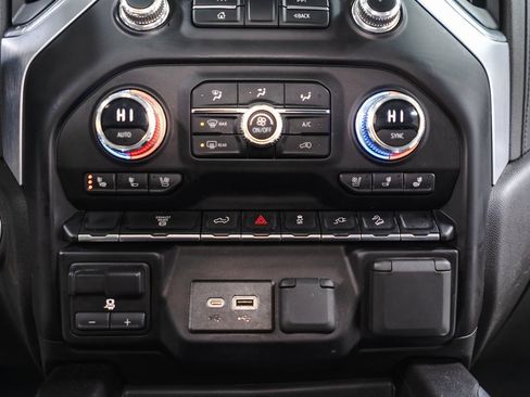 Used 2023 GMC Sierra 2500 SLT w/ SLT Convenience Package image 15