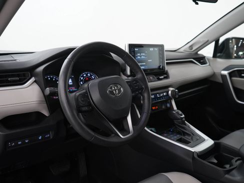 Used 2021 Toyota RAV4 XLE Premium AWD/4WD image 26
