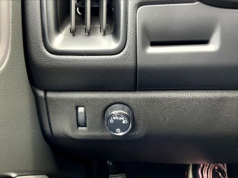 Used 2021 Chevrolet Colorado LT image 33
