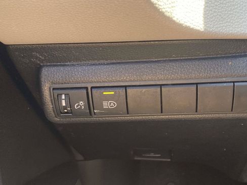 Used 2024 Toyota Corolla LE FWD image 19