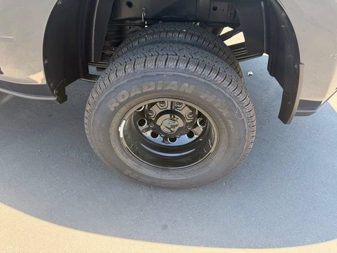 New 2026 RAM 3500 Big Horn AWD/4WD image 9