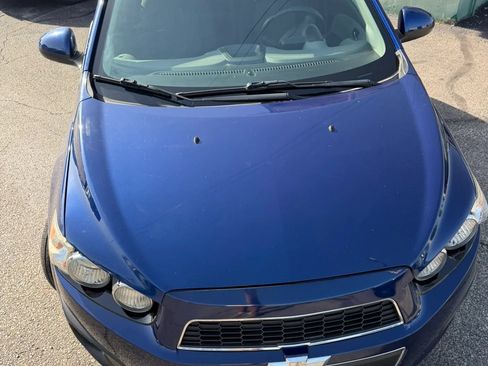 Used 2014 Chevrolet Sonic LT w/ Fun and Sun Package FWD image 10