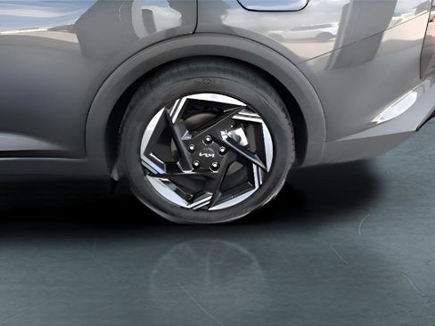 Certified 2025 Kia K4 EX image 10