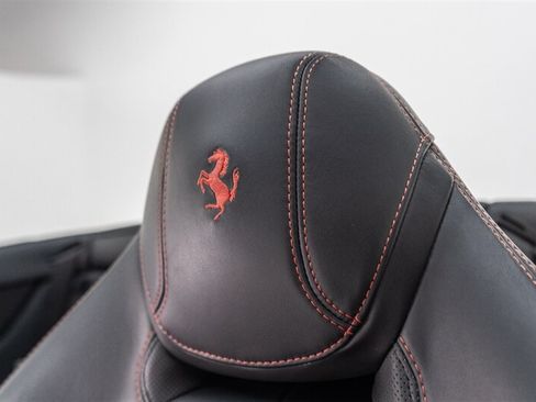 Used 2017 Ferrari California T RWD image 36