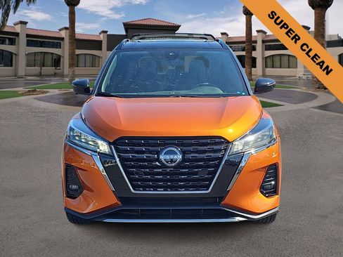 Used 2023 Nissan Kicks SR FWD image 3