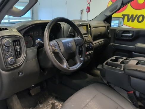 Used 2019 Chevrolet Silverado 1500 Custom Trail Boss w/ Custom Convenience Package image 10