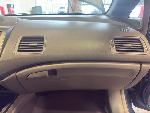 Used 2011 Honda Civic LX image 22