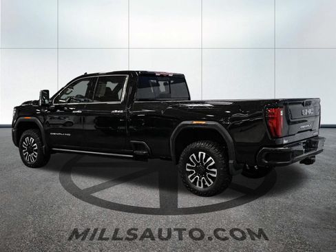 Certified 2025 GMC Sierra 2500 Denali Ultimate AWD/4WD image 4