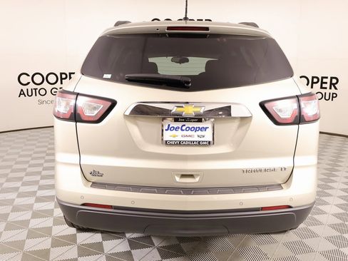 Used 2014 Chevrolet Traverse LT image 21