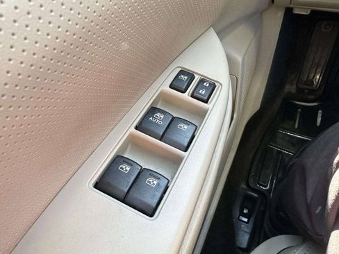 Used 2013 Subaru Outback 2.5i Limited AWD/4WD image 30