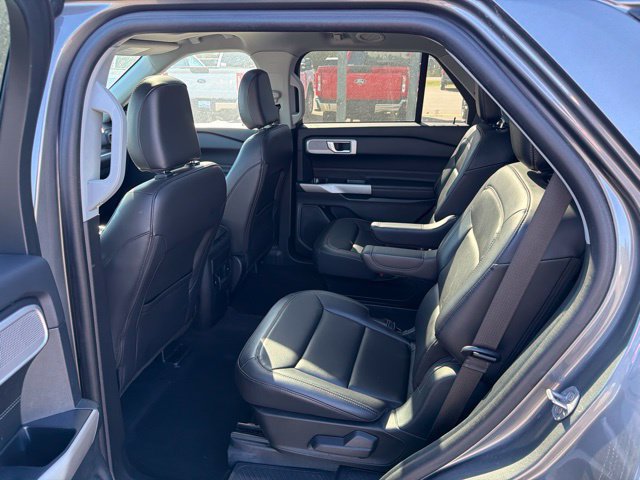 Used 2024 Ford Explorer XLT w/ Equipment Group 202A AWD/4WD image 12