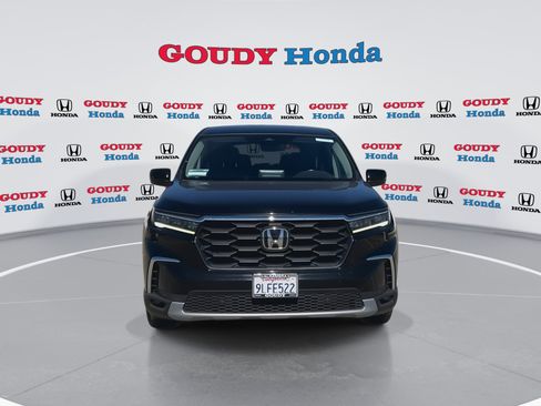 Used 2024 Honda Pilot EX-L image 3