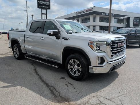 Used 2021 GMC Sierra 1500 SLT image 2