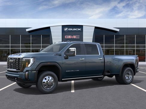 New 2026 GMC Sierra 3500 Denali Ultimate w/ LPO, Black Badging Package AWD/4WD image 2