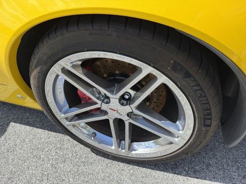 Used 2006 Chevrolet Corvette Z06 w/ Preferred Equipment Group image 18