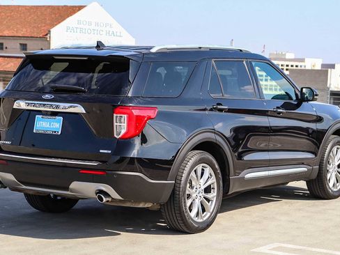 Used 2020 Ford Explorer Limited image 4