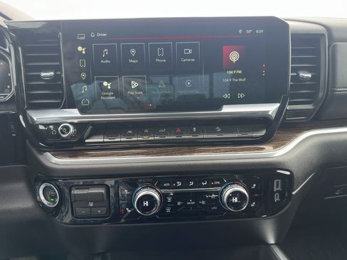 Used 2025 GMC Sierra 1500 Elevation w/ Preferred Package image 10