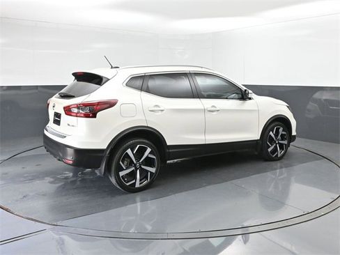 Certified 2022 Nissan Rogue Sport SL w/ Premium Package image 15