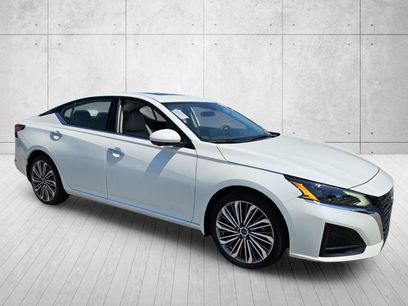 Used 2023 Nissan Altima 2.5 SL